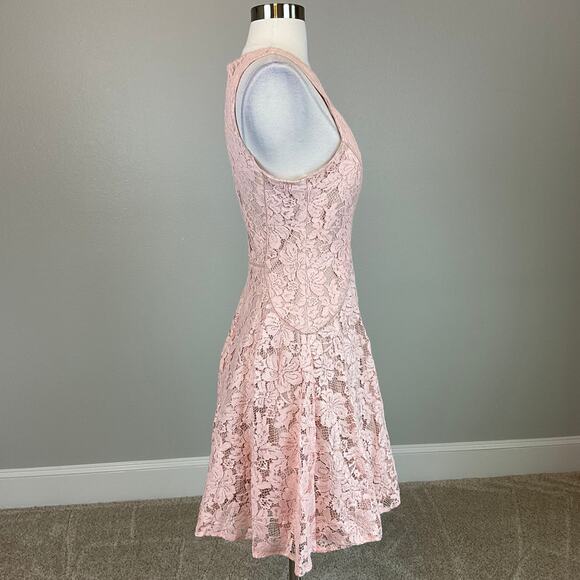 Avery G Sleeveless Lace Mini Fit Flare Halter Cocktail Party Dress Pink Size 10 - Picture 3 of 11